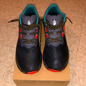 The North Face Men’s Vectiv Eminus Size 10.5 US